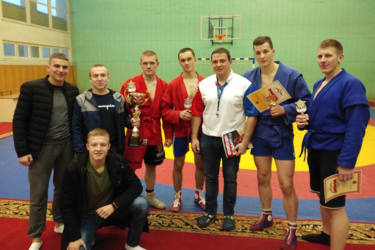 Roman Damiev - the winner of the championship of the Academy of the MIA in sambo